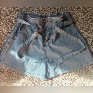 Mustard Seed, charcoal grey shorts with ties and a button fly, size Small